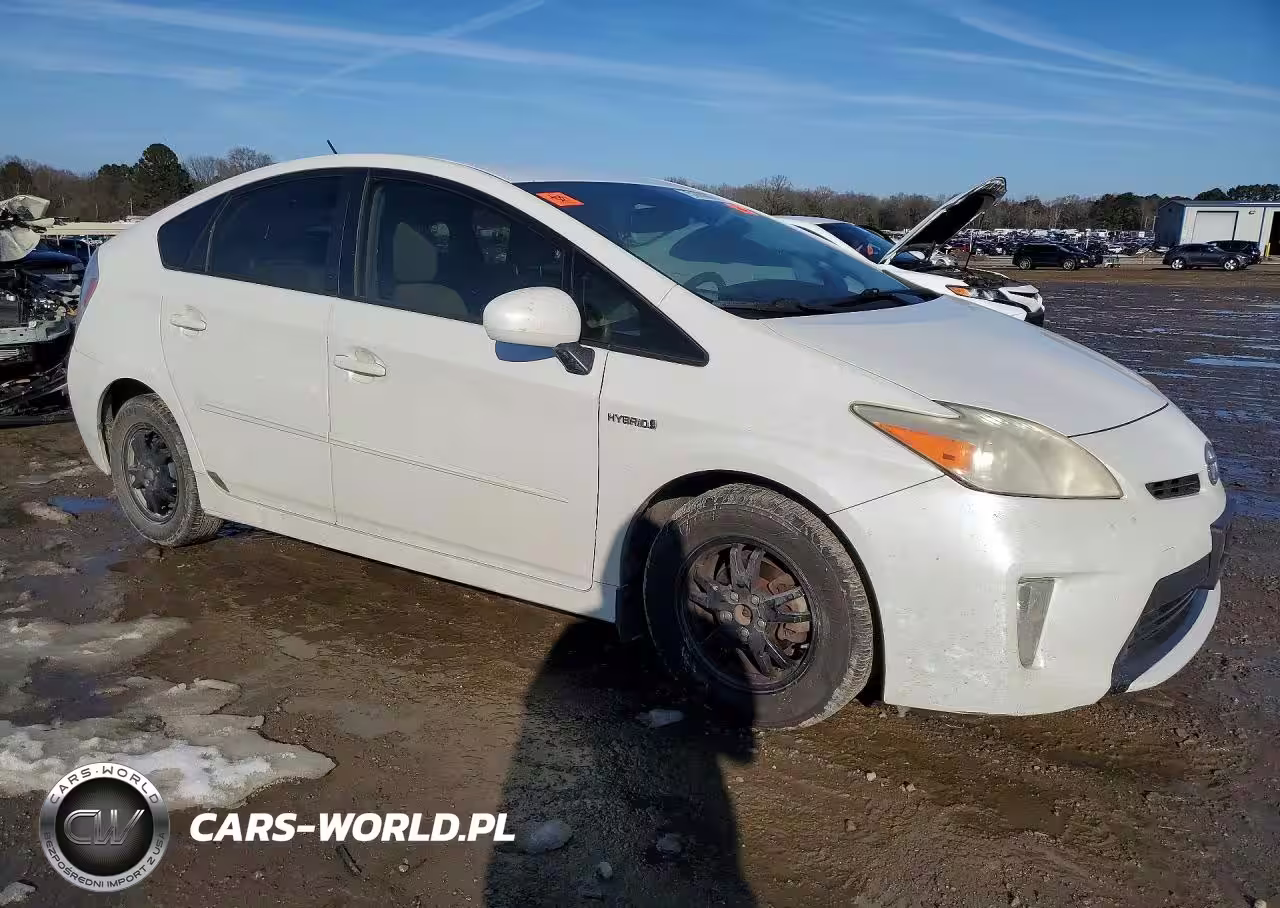 2013 Toyota Prius VIN:JTDKN3DUXD5550484 - 4