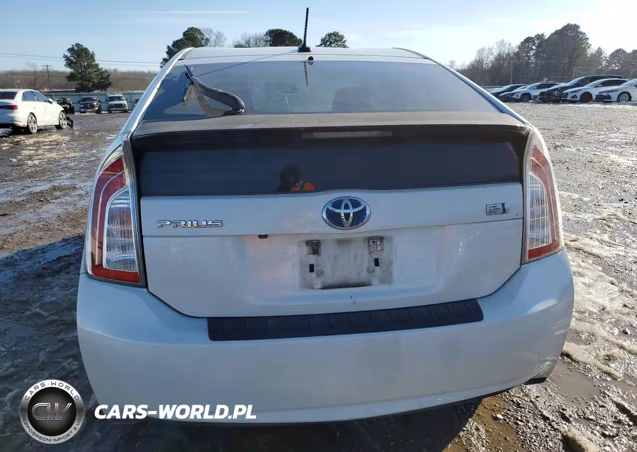 2013 Toyota Prius VIN:JTDKN3DUXD5550484 - 6