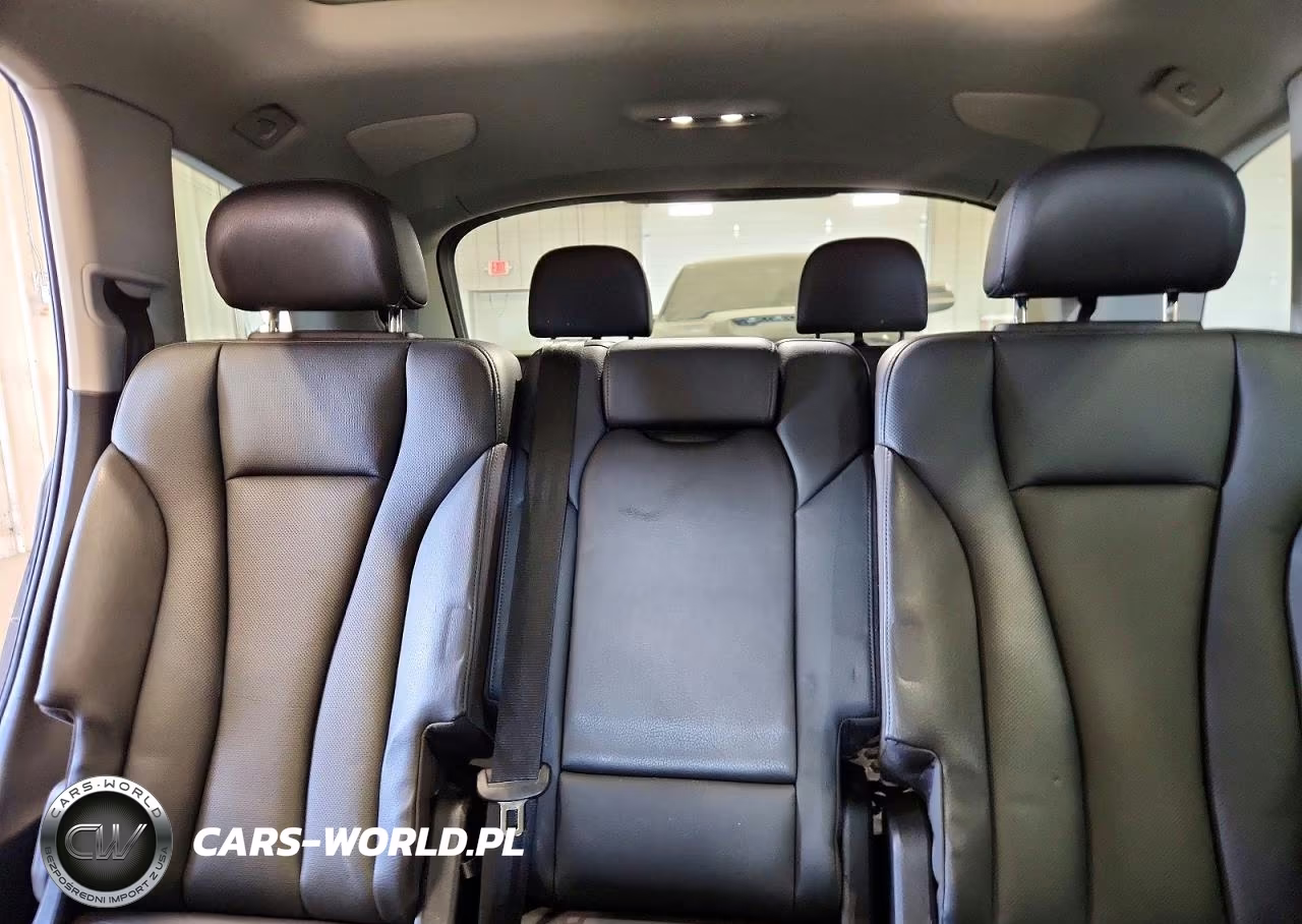 2018 Audi Q7 Prestige VIN:WA1VAAF70JD020444 - 10