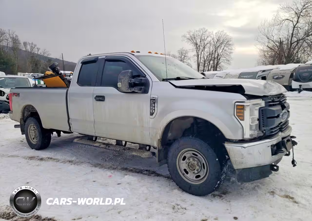 2019 Ford F350 Super Duty VIN:1FT8X3B67KEG22568 - 4