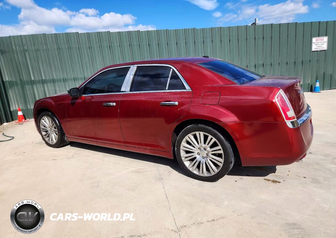 2014 Chrysler 300C VIN:2C3CCAEG6EH135989 - 2