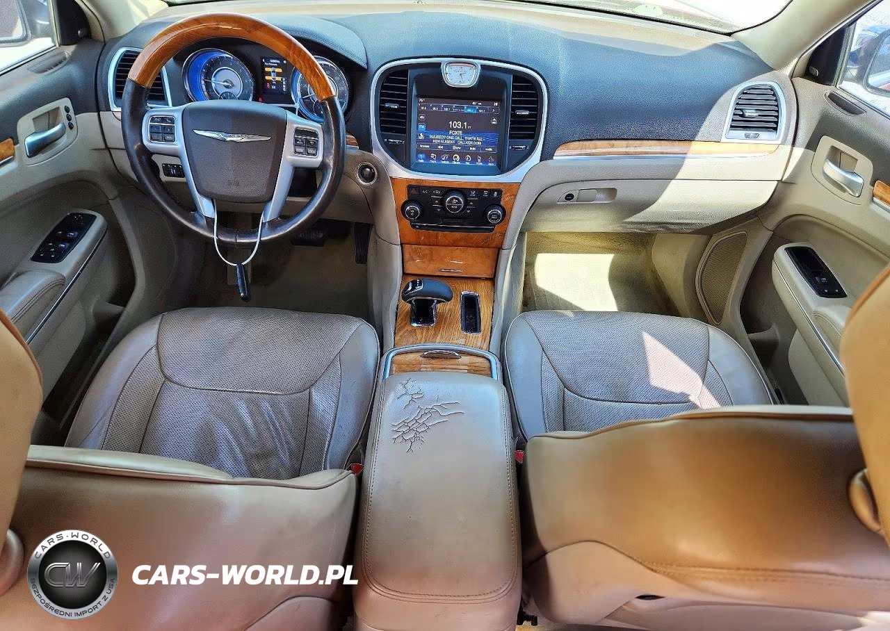 2014 Chrysler 300C VIN:2C3CCAEG6EH135989 - 8