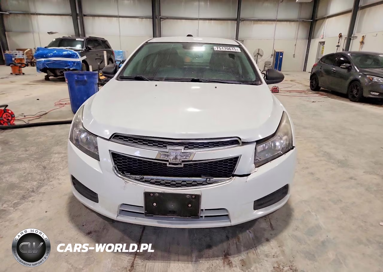 2013 Chevrolet Cruze Ls VIN:1G1PA5SH5D7312199 - 5