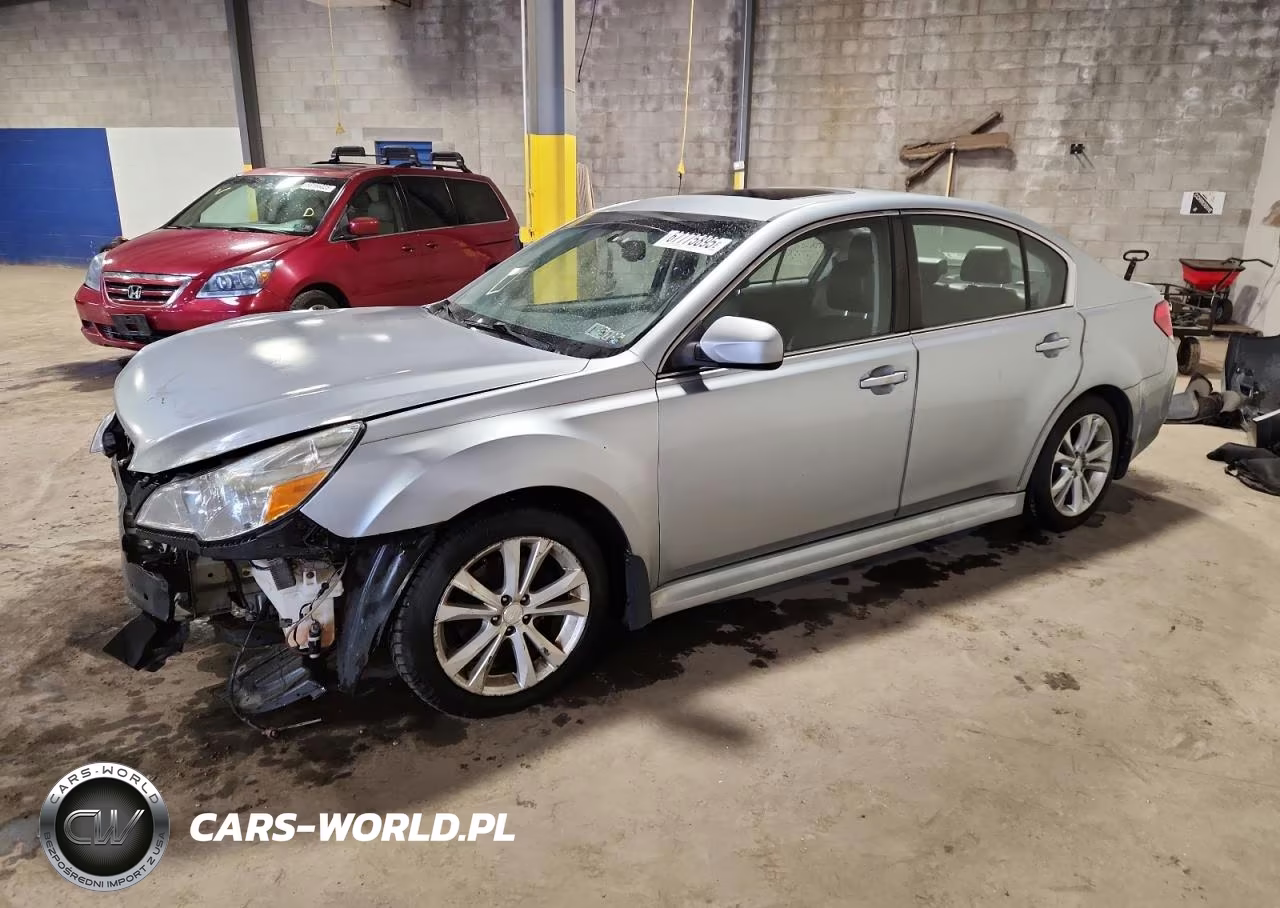 2013 Subaru Legacy 2.5I Limited – zdjęcie 1 z 13