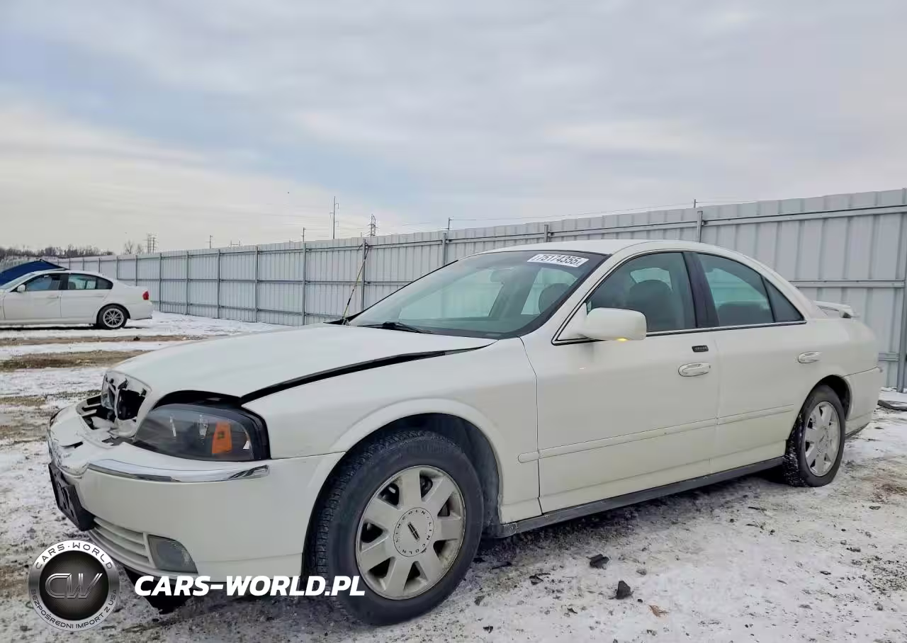 2003 Lincoln Townhouse Ls