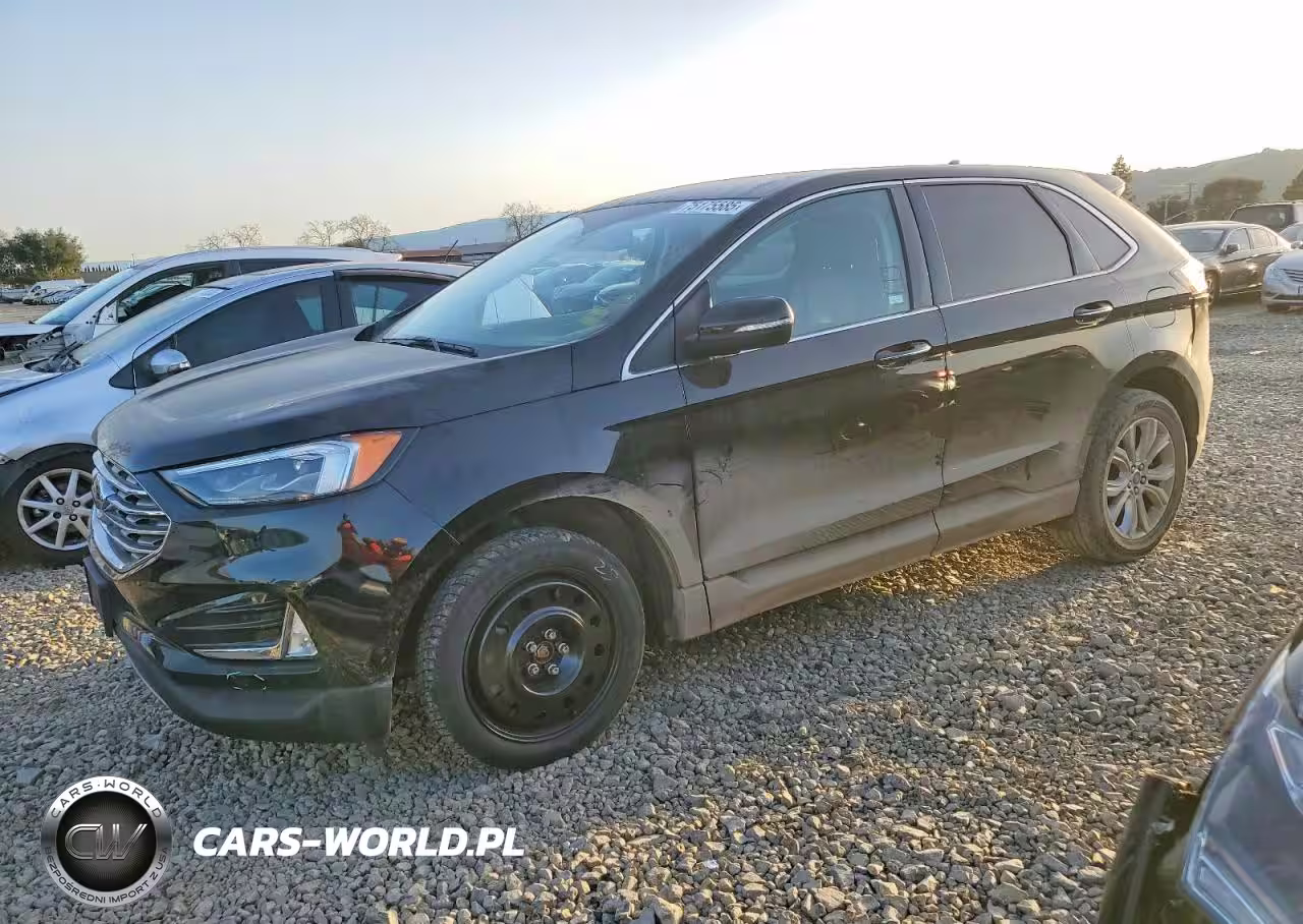 2022 Ford Edge Titanium