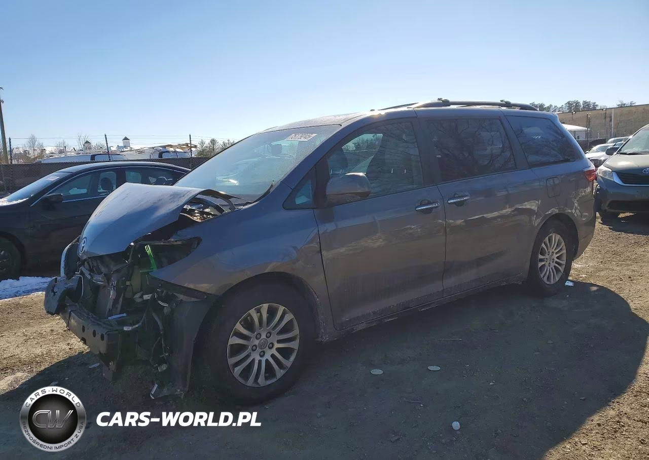 2015 Toyota Sienna Xle