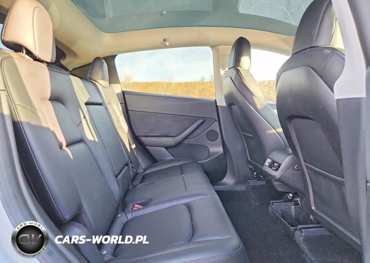 2021 Tesla Model Y VIN:5YJYGDEE6MF295963 - 11