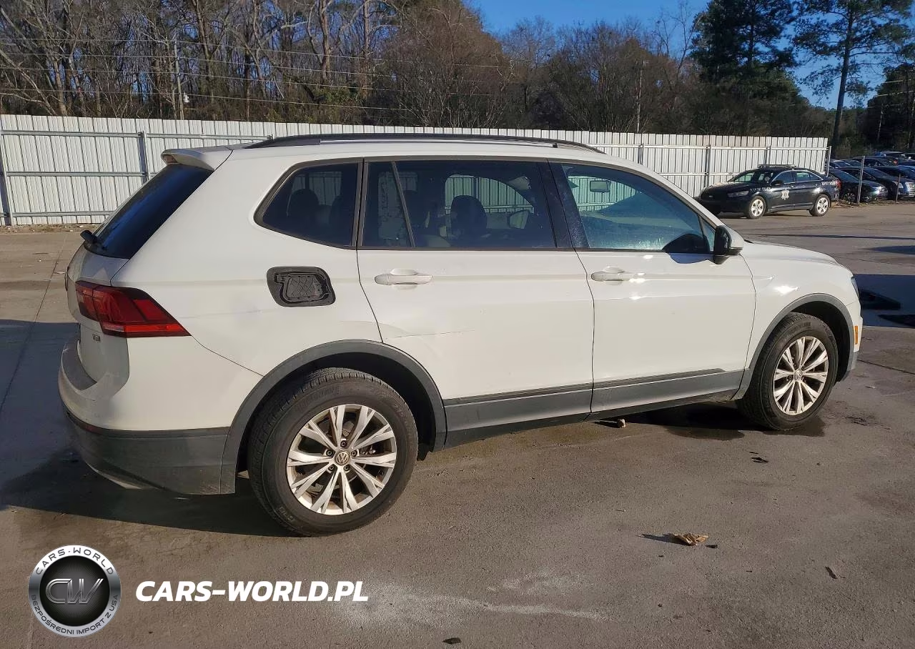 2018 Volkswagen Tiguan S VIN:3VV1B7AX9JM111505 - 3