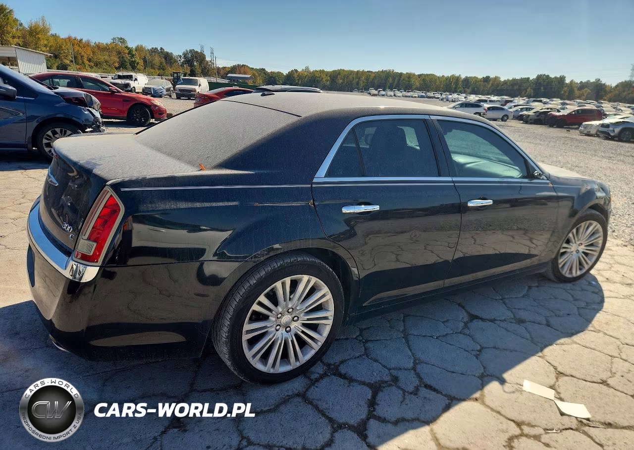 2011 Chrysler 300C VIN:2C3CA6CT2BH538432 - 3