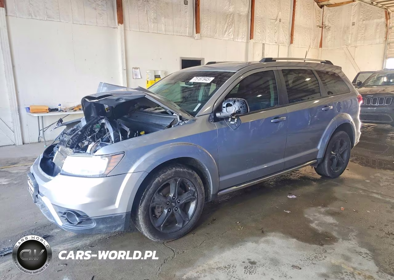 2020 Dodge Journey Crossroad VIN:3C4PDCGB4LT266785 - 1