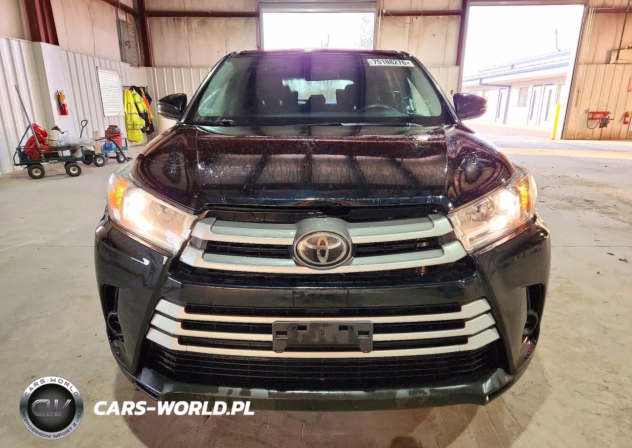 2019 Toyota Highlander Le VIN:5TDBZRFH6KS955336 - 5