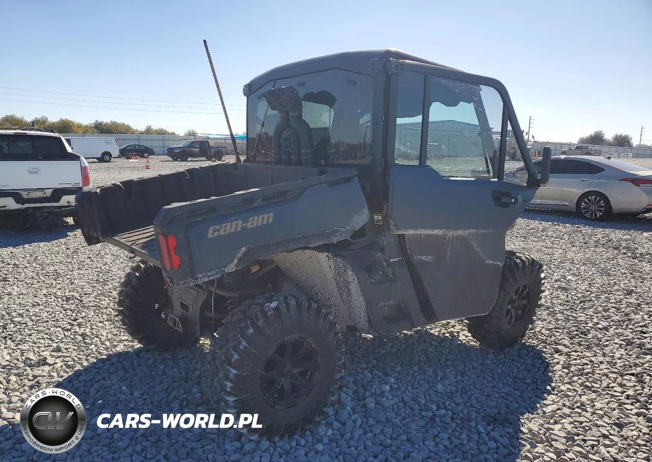 2025 Can-Am Defender Utility Vehicle VIN:3JBUVAX43SK010523 - 4