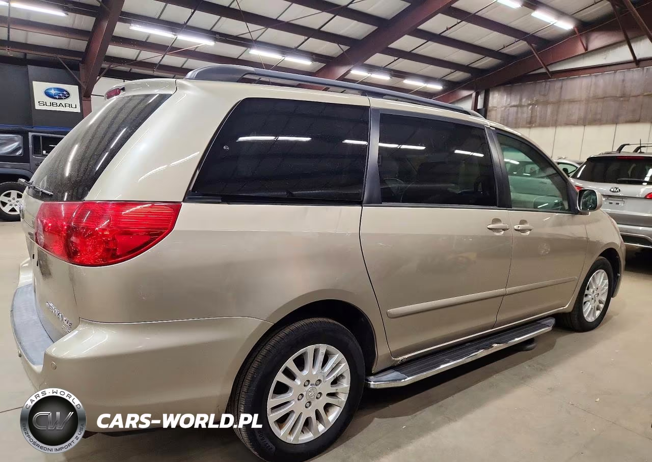 2008 Toyota Sienna Xle VIN:5TDBK22C28S013332 - 3