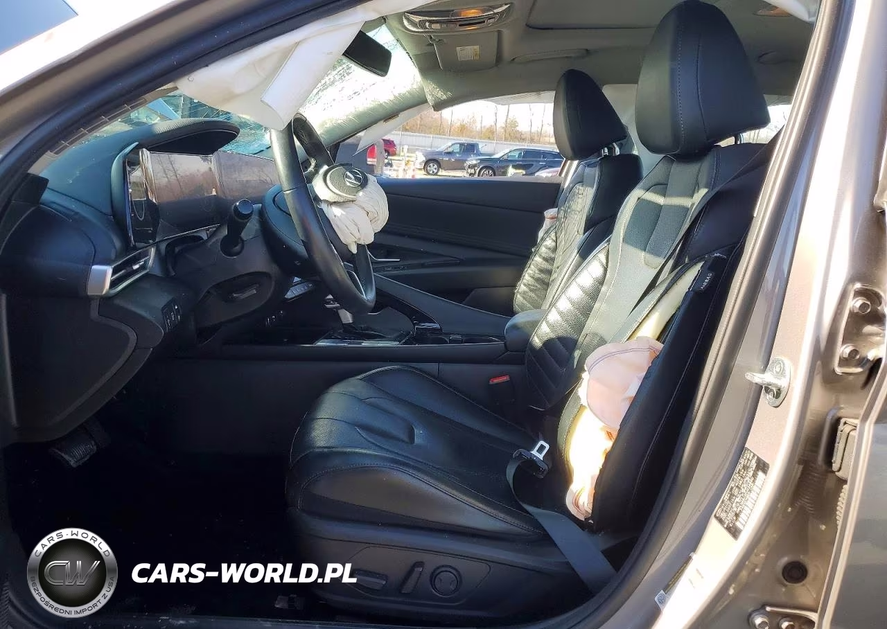 2023 Hyundai Elantra Limited VIN:KMHLN4AJ3PU054890 - 7