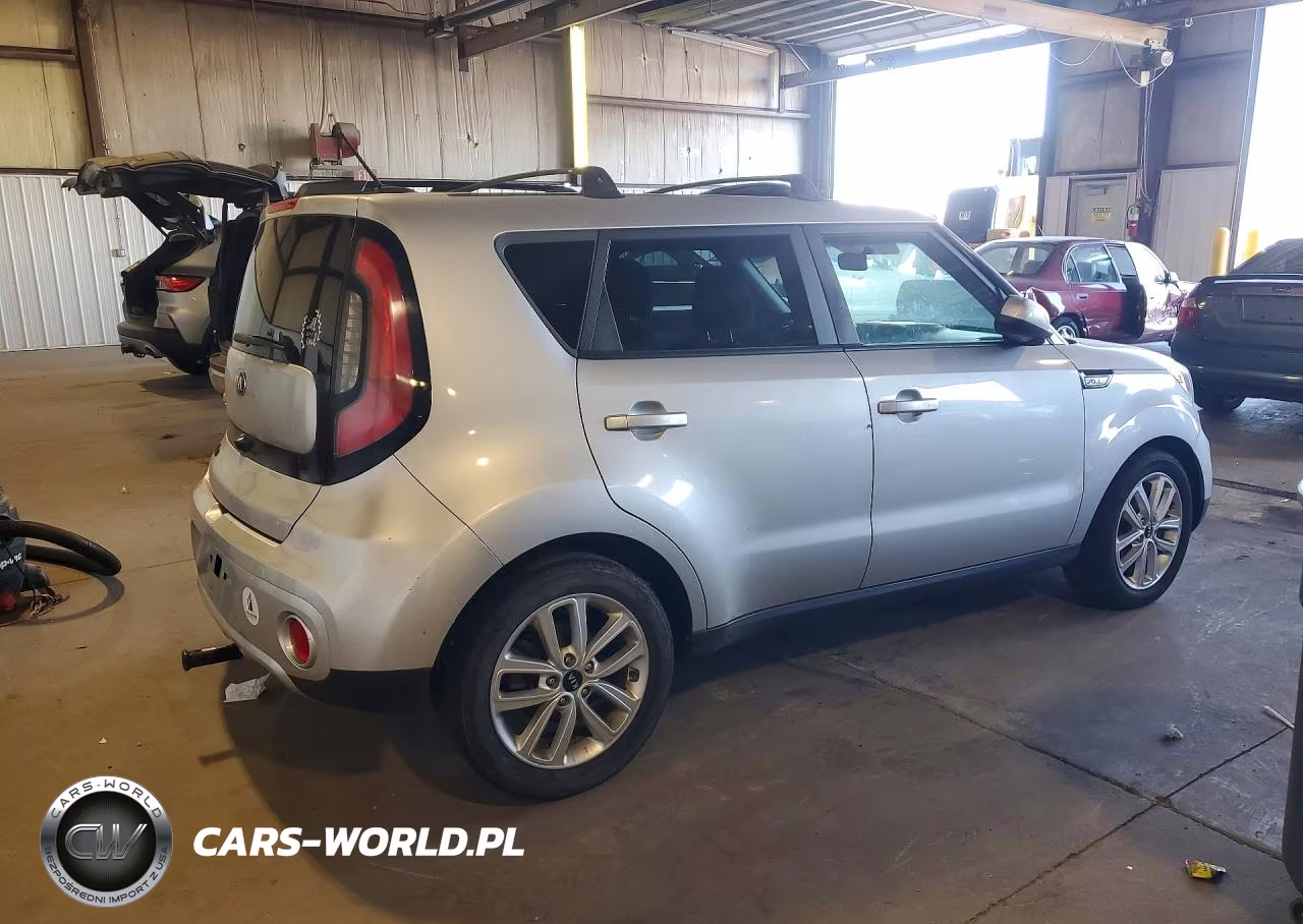 2017 Kia Soul + VIN:KNDJP3A57H7425679 - 3