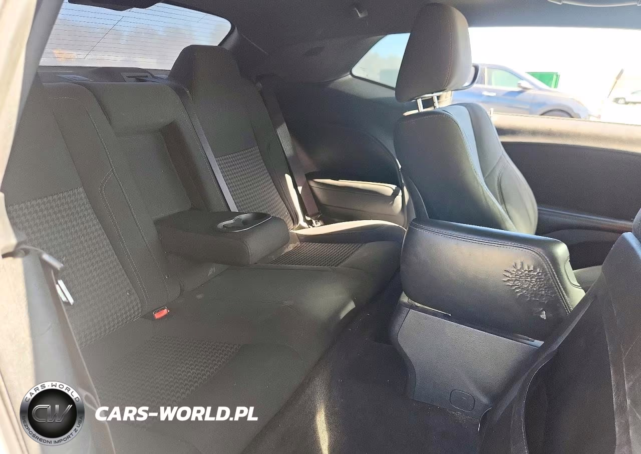 2016 Dodge Challenger Sxt VIN:2C3CDZAG8GH354408 - 10