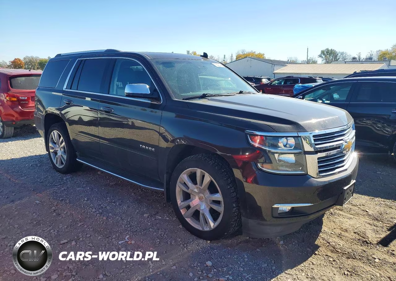 2018 Chevrolet Tahoe K1500 Premier VIN:1GNSKCKCXJR137124 - 4