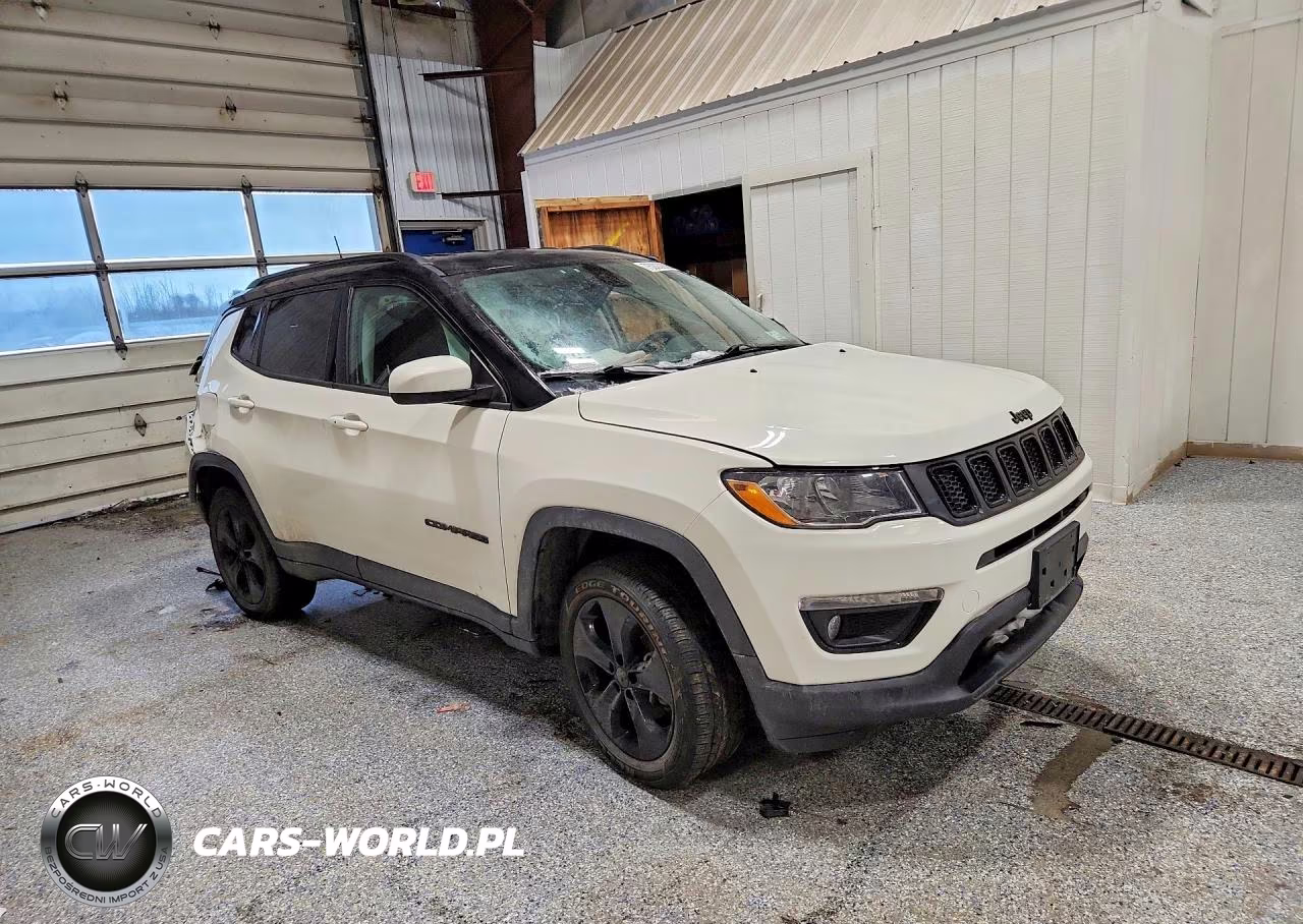 2019 Jeep Compass Latitude VIN:3C4NJDBB5KT654023 - 4