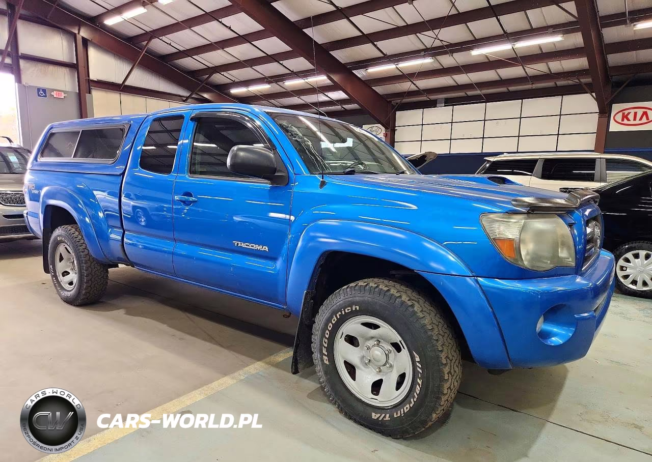 2010 Toyota Tacoma V6 VIN:5TEUU4EN5AZ678116 - 4