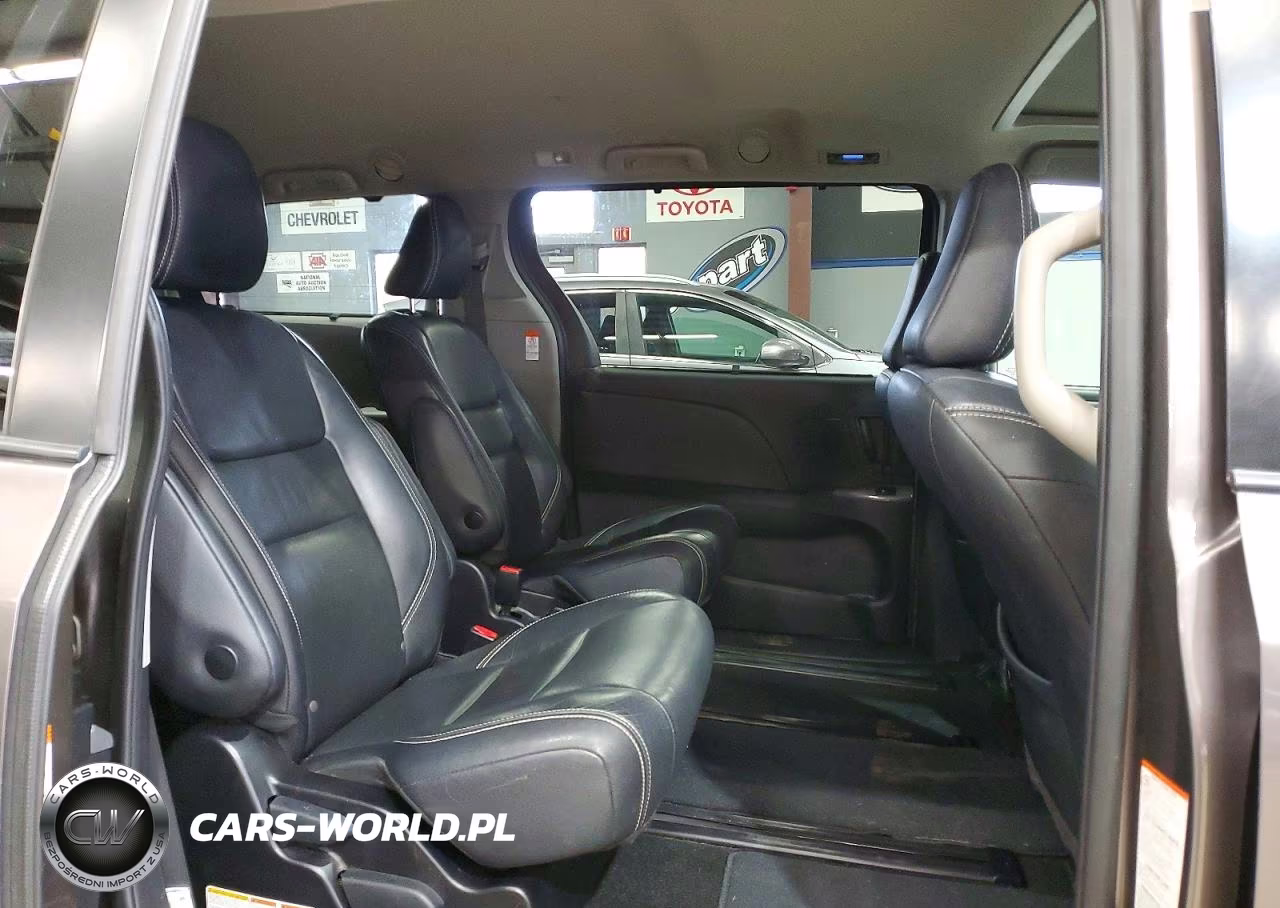 2019 Toyota Sienna Se 7-Passenger VIN:5TDEZ3DC8KS218088 - 11
