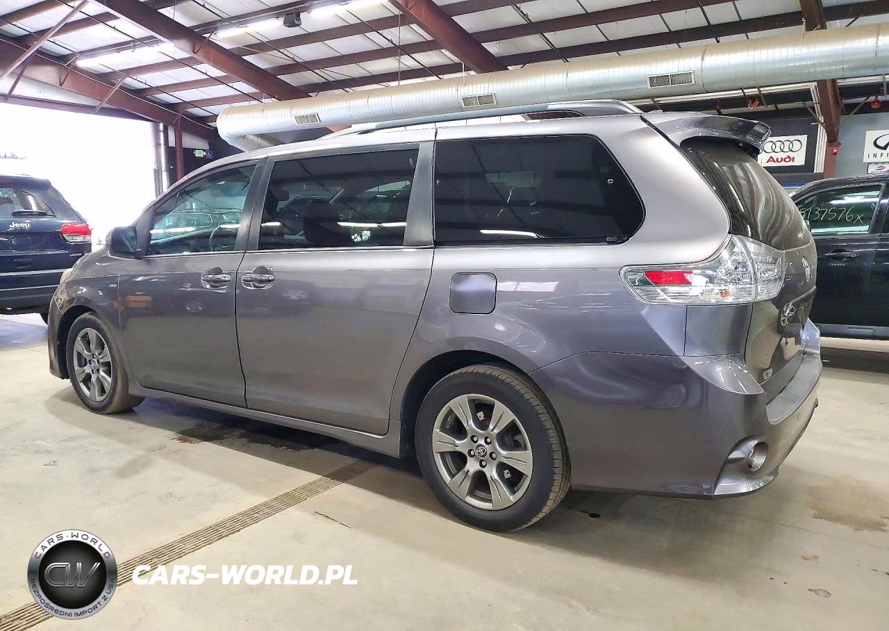 2019 Toyota Sienna Se 7-Passenger VIN:5TDEZ3DC8KS218088 - 2