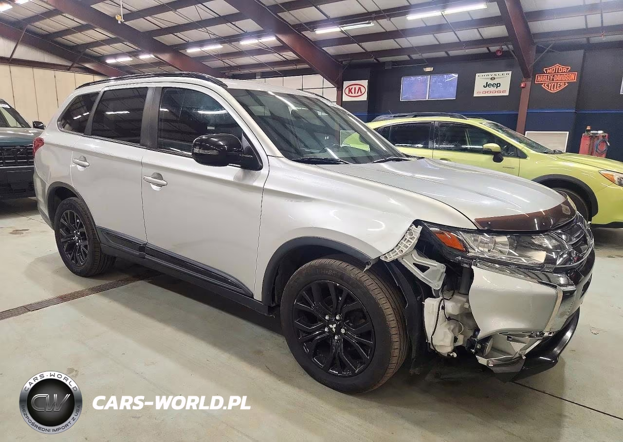2018 Mitsubishi Outlander Se VIN:JA4AZ3A34JZ026774 - 4