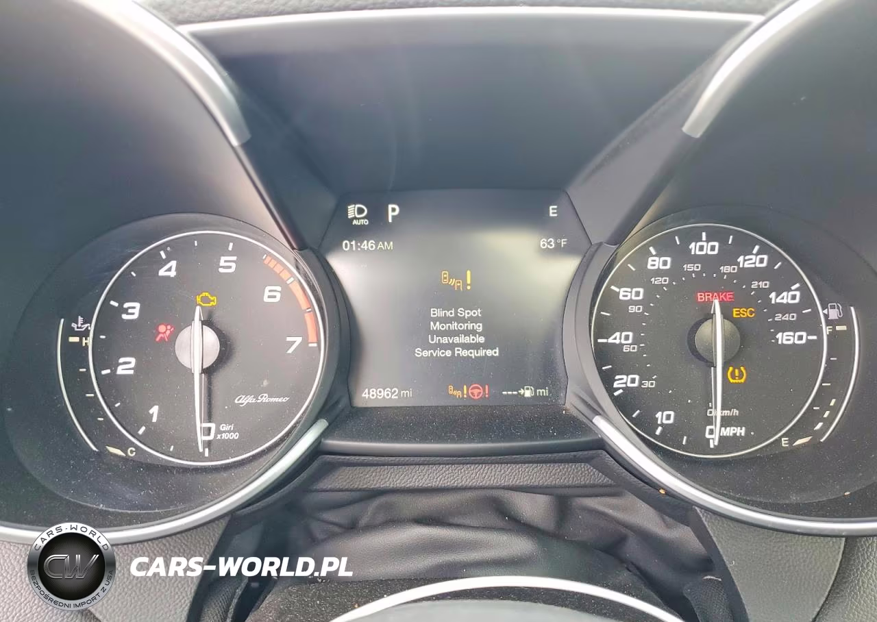 2018 Alfa Romeo Giulia Ti VIN:ZARFAECN0J7598388 - 9