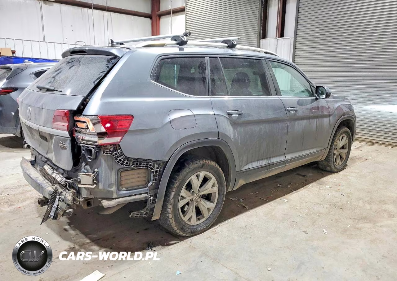 2018 Volkswagen Atlas Se VIN:1V2LR2CA3JC530240 - 3