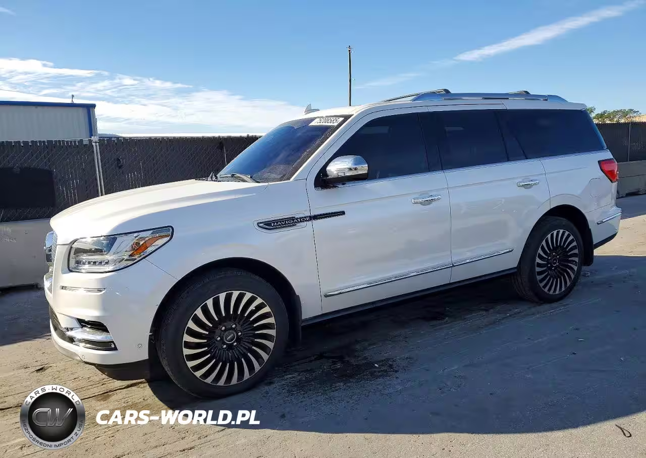2018 Lincoln Navigator Black Label
