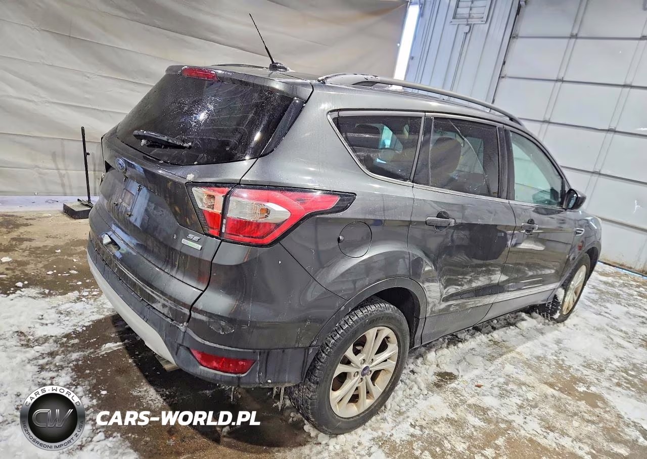 2018 Ford Escape Se VIN:1FMCU0GD3JUB19239 - 3