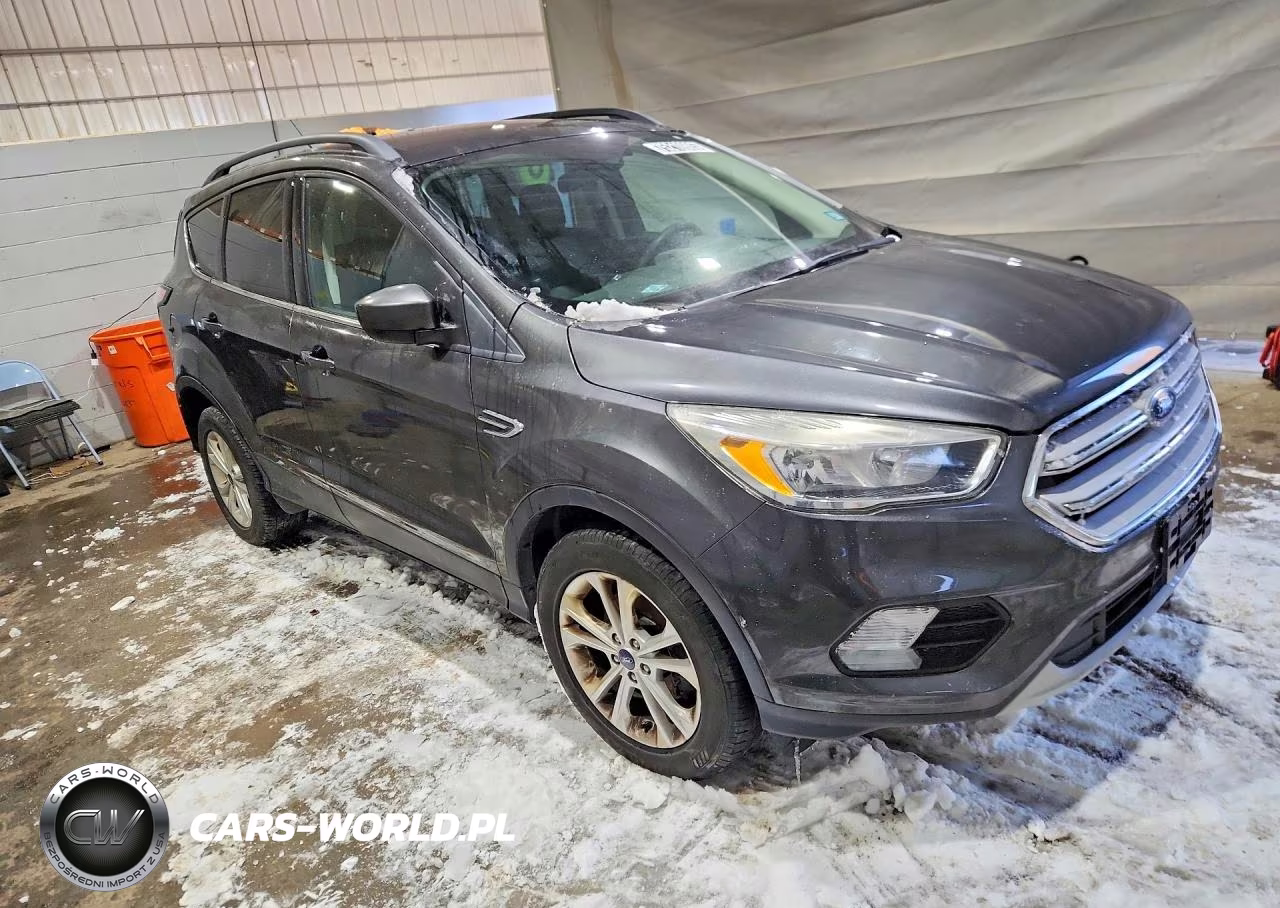 2018 Ford Escape Se VIN:1FMCU0GD3JUB19239 - 4