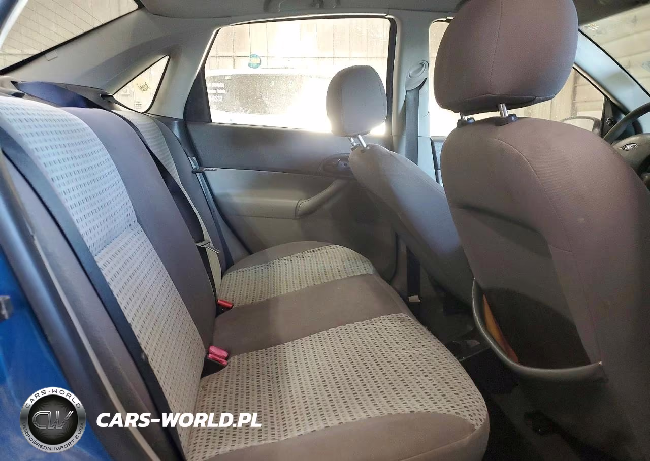 2007 Ford Focus Zx4 VIN:1FAFP34N27W356007 - 10