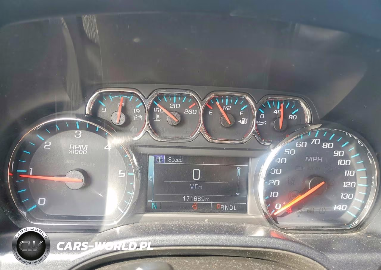 2018 Chevrolet Silverado C1500 Lt VIN:3GCPCREC1JG188697 - 9
