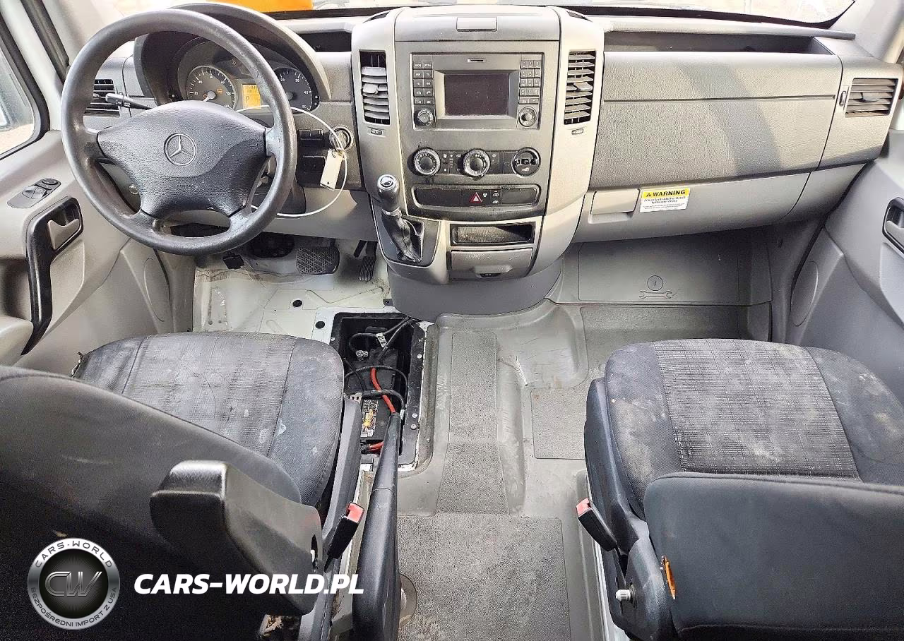 2015 Mercedes-Benz Sprinter 2500 VIN:WD3PE7CC9F5953343 - 8