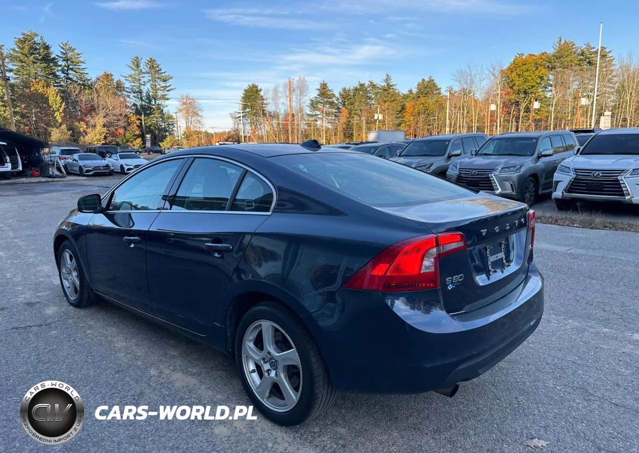 2012 Volvo S60 T5 VIN:YV1622FS2C2113752 - 3