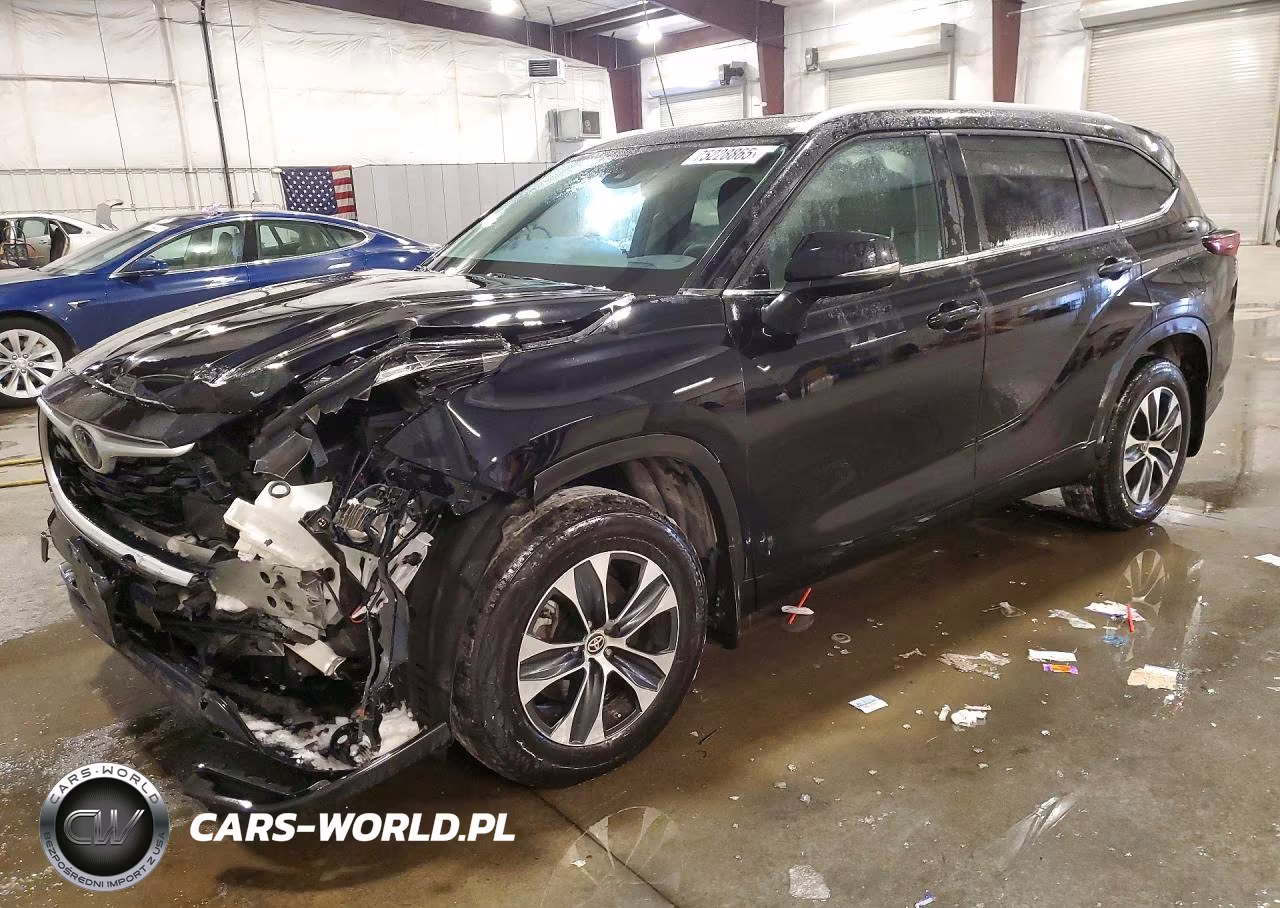 2024 Toyota Highlander Le – zdjęcie 1 z 13