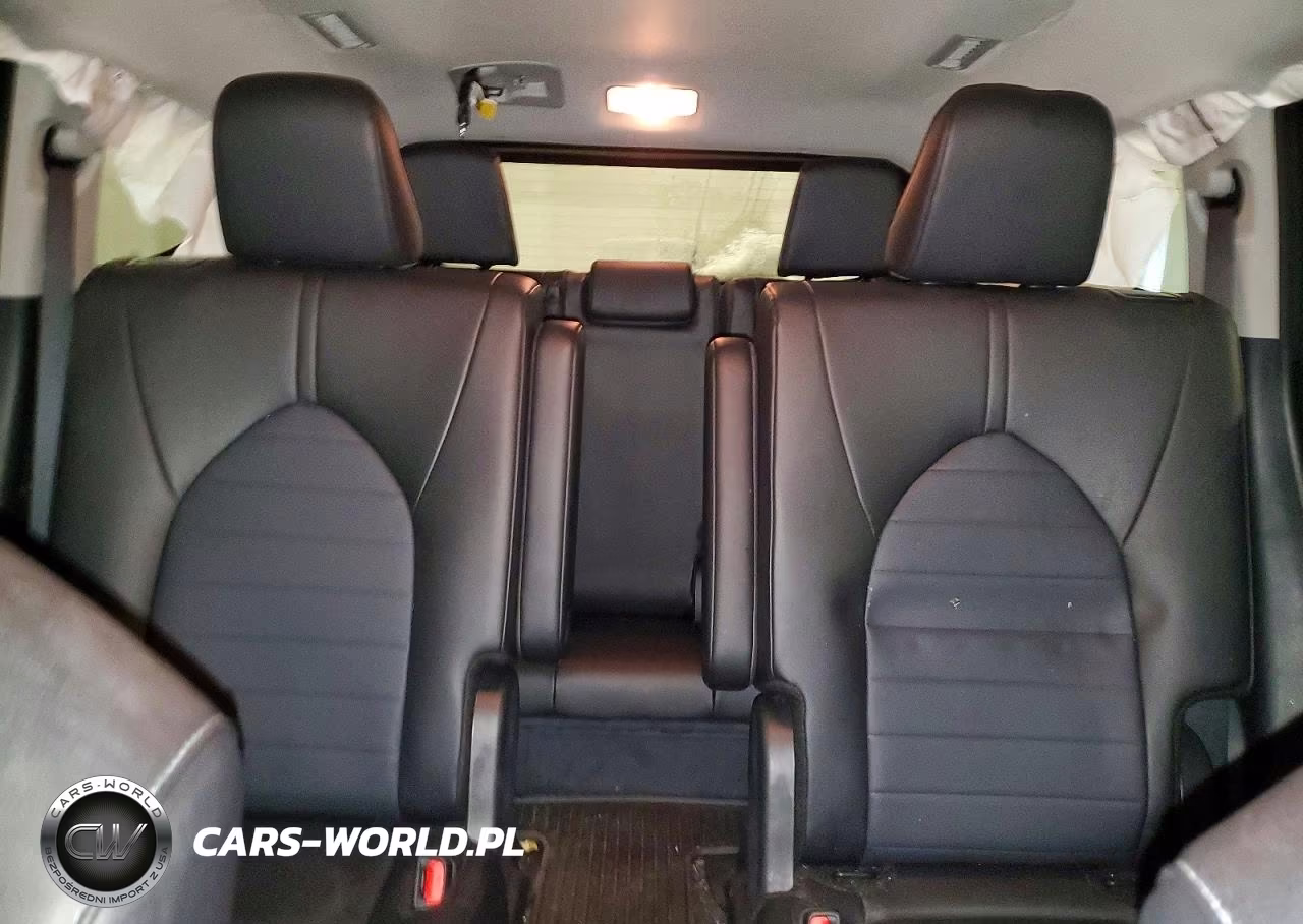2024 Toyota Highlander Le VIN:5TDKDRBH8RS557897 - 10