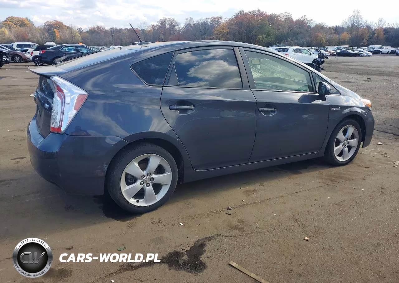 2012 Toyota Prius Five VIN:JTDKN3DU9C1600605 - 3