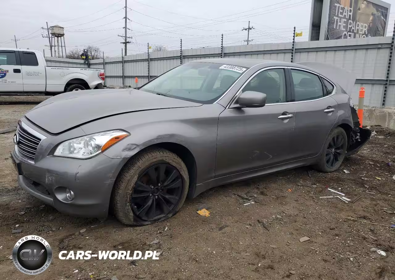 2012 Infiniti M56 X