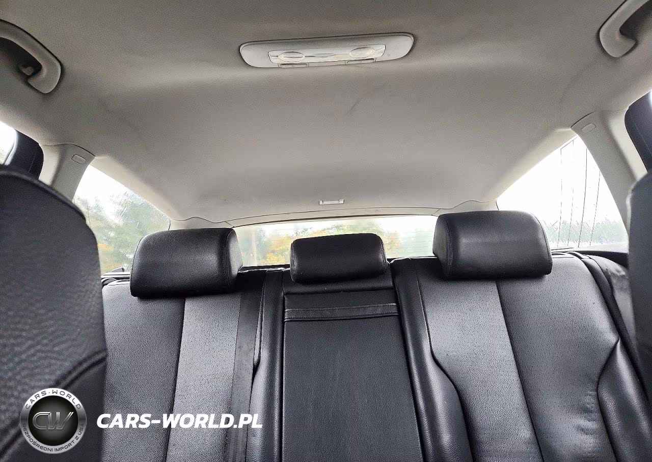 2007 Volkswagen Passat 2.0T Wagon Value VIN:WVWLK73C77E030888 - 10