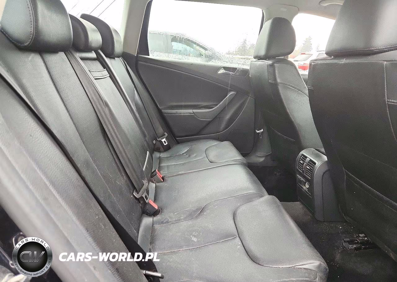 2007 Volkswagen Passat 2.0T Wagon Value VIN:WVWLK73C77E030888 - 11