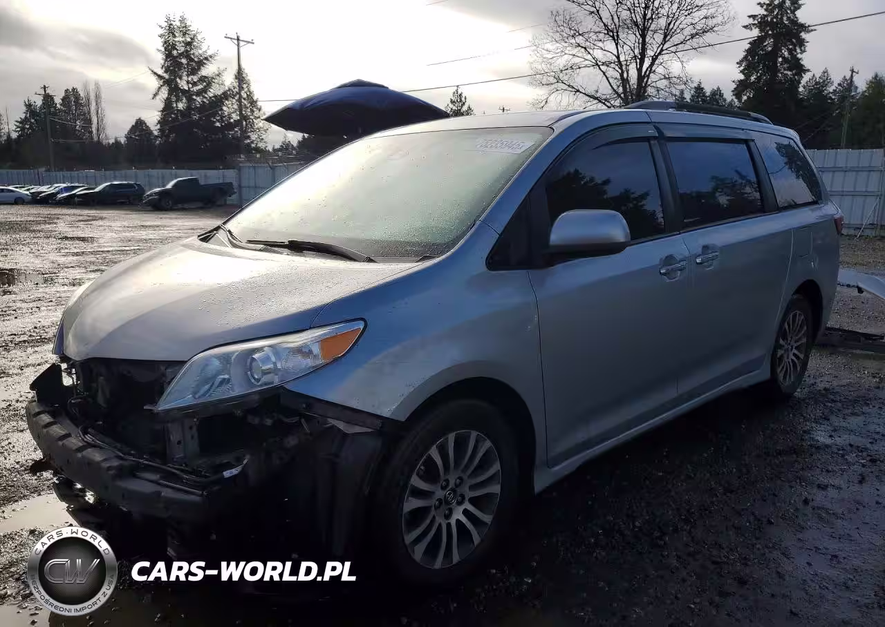 2018 Toyota Sienna Xle