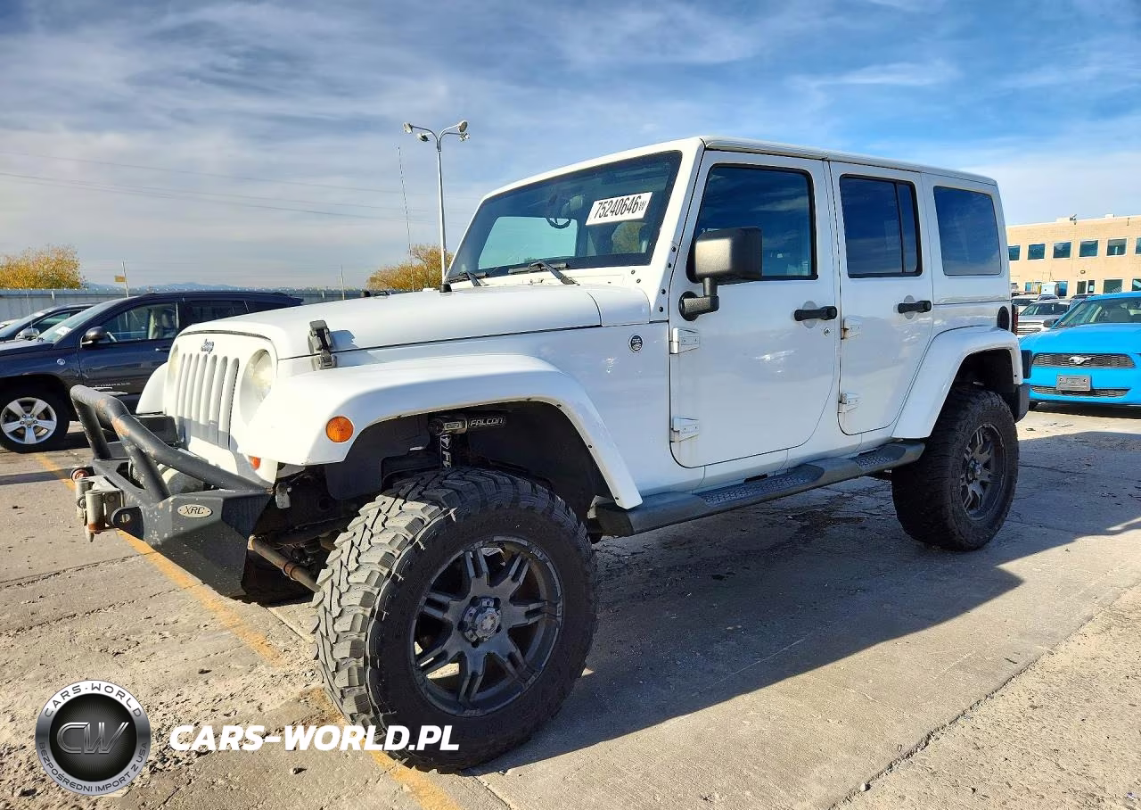 2012 Jeep Wrangler Unlimited Sahara – zdjęcie 1 z 13