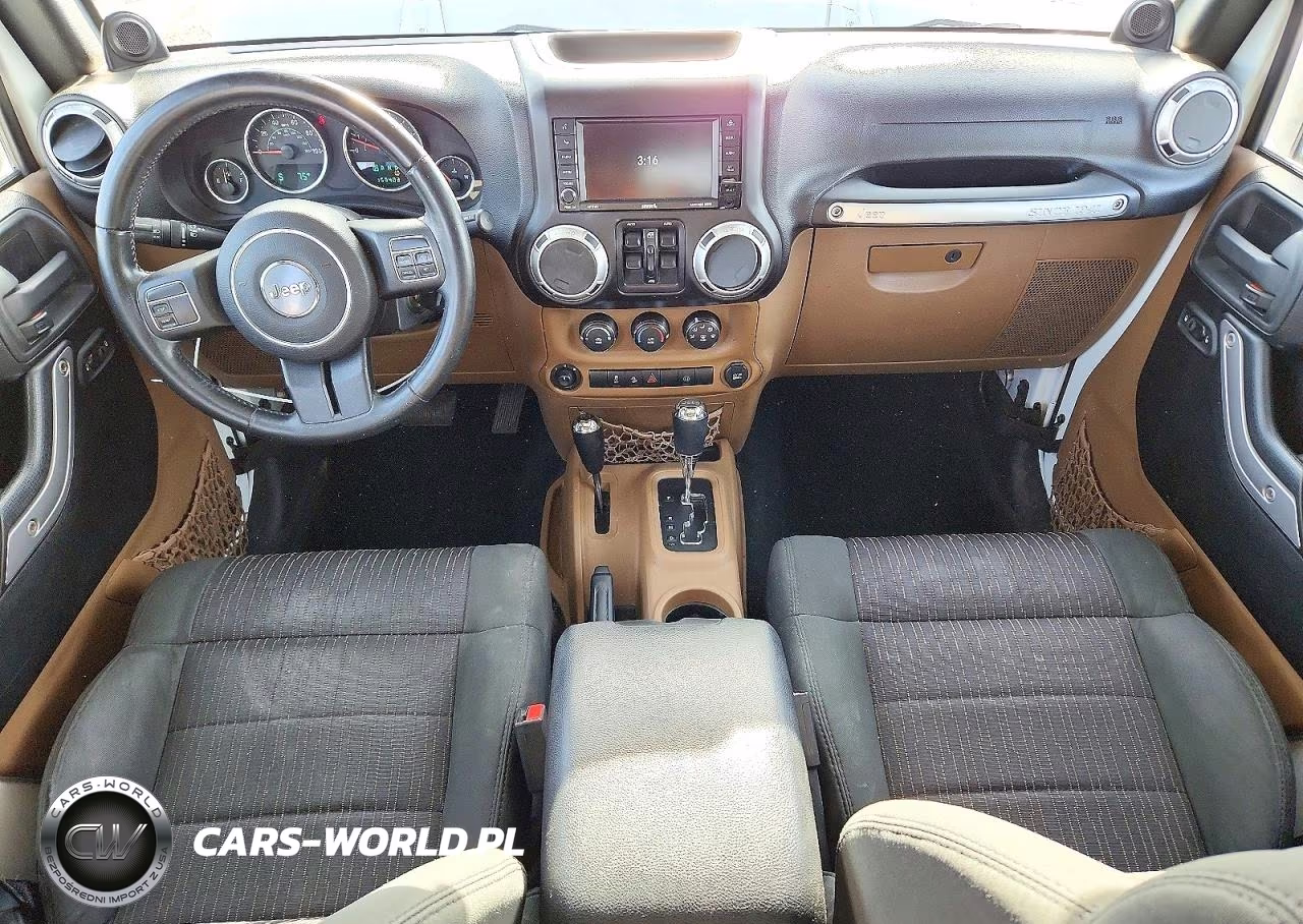 2012 Jeep Wrangler Unlimited Sahara VIN:1C4BJWEG6CL205341 - 8