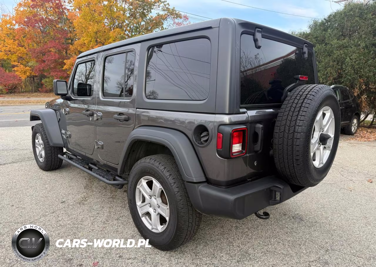 2019 Jeep Wrangler Unlimited Sport VIN:1C4HJXDN0KW624492 - 3
