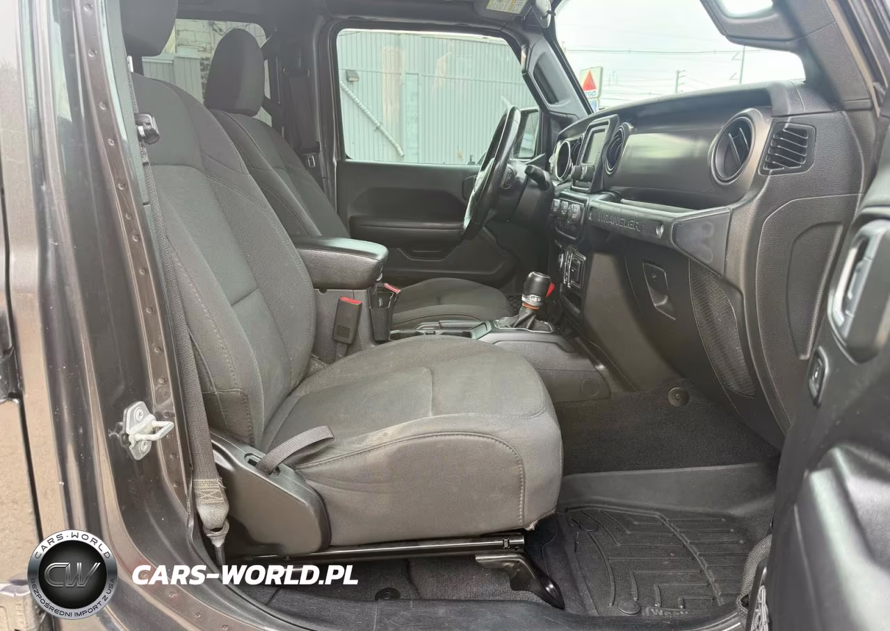 2019 Jeep Wrangler Unlimited Sport VIN:1C4HJXDN0KW624492 - 5