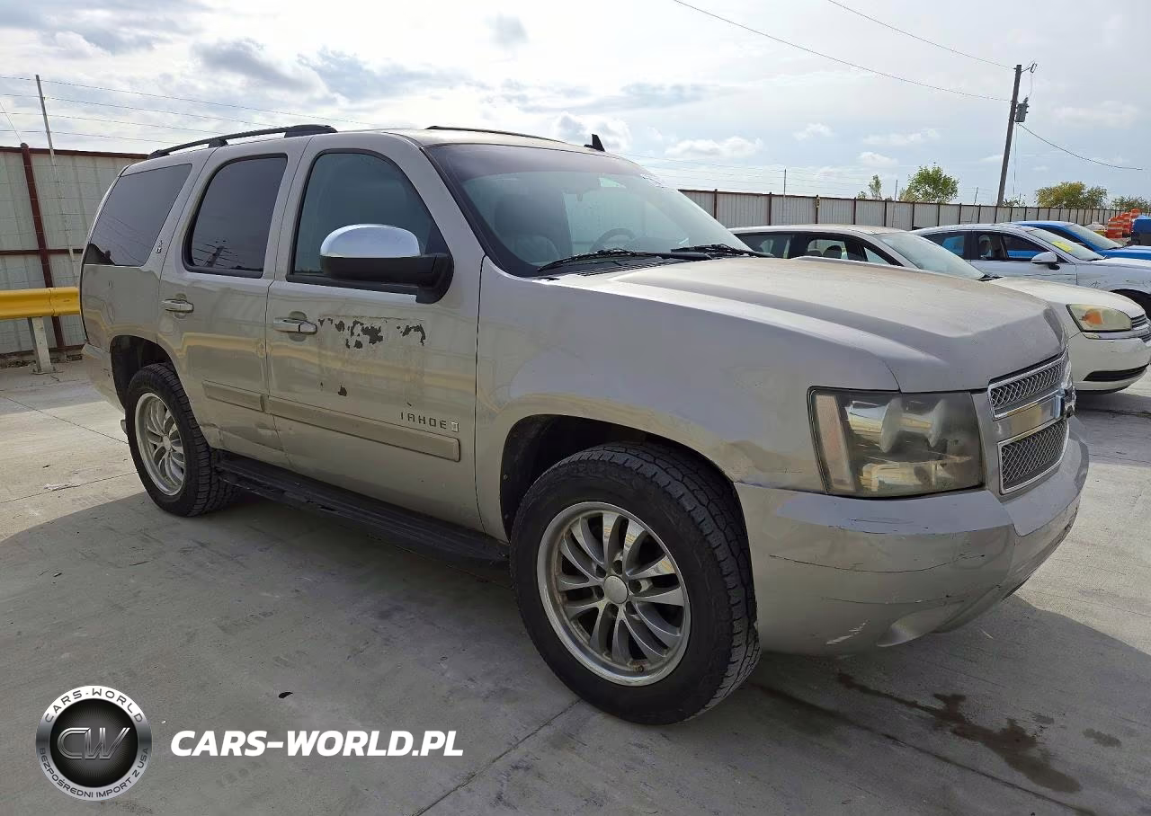 2008 Chevrolet Tahoe C1500 VIN:1GNFC13078R258064 - 4