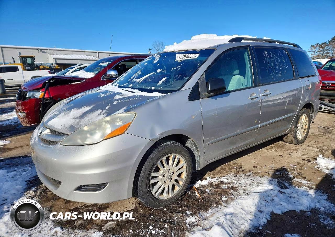 2010 Toyota Sienna Le