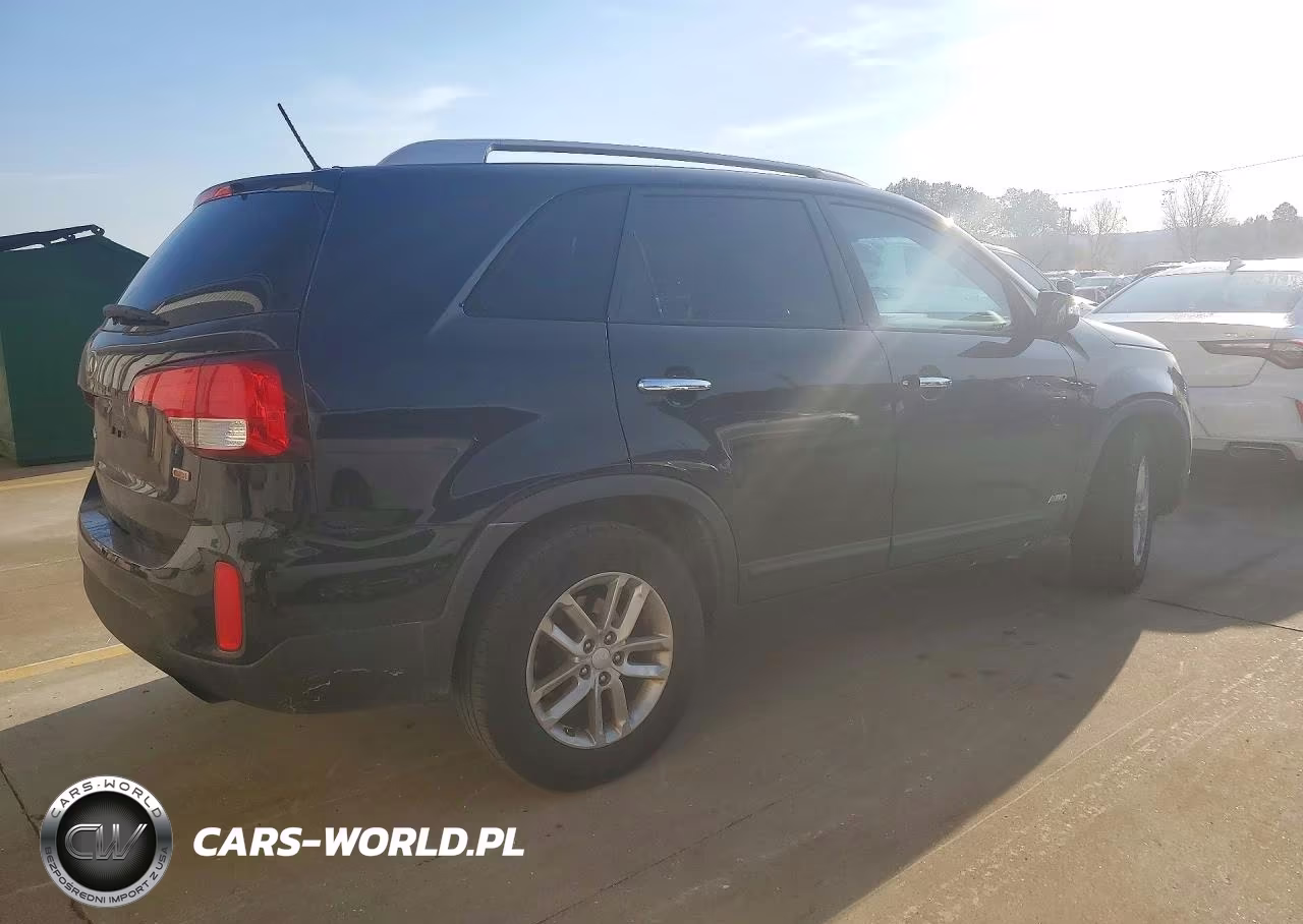2015 Kia Sorento Lx VIN:5XYKTDA64FG568183 - 3